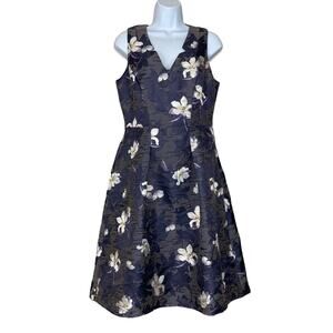 NWT Eva Franco Rovie Dress Sleeveless Floral Jacquard Fit Flare V-Neck Size 8